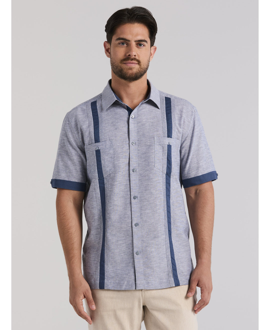 Cubavera Men's Linen Blend Cross Dye Guayabera Short Sleeve Shirt in Ensign Blue, Size Small, Cotton Blend Cubavera Men's Linen Blend Cross Dye Guayabera Short Sleeve Shirt in Ensign Blue, Size Small, Cotton Blend