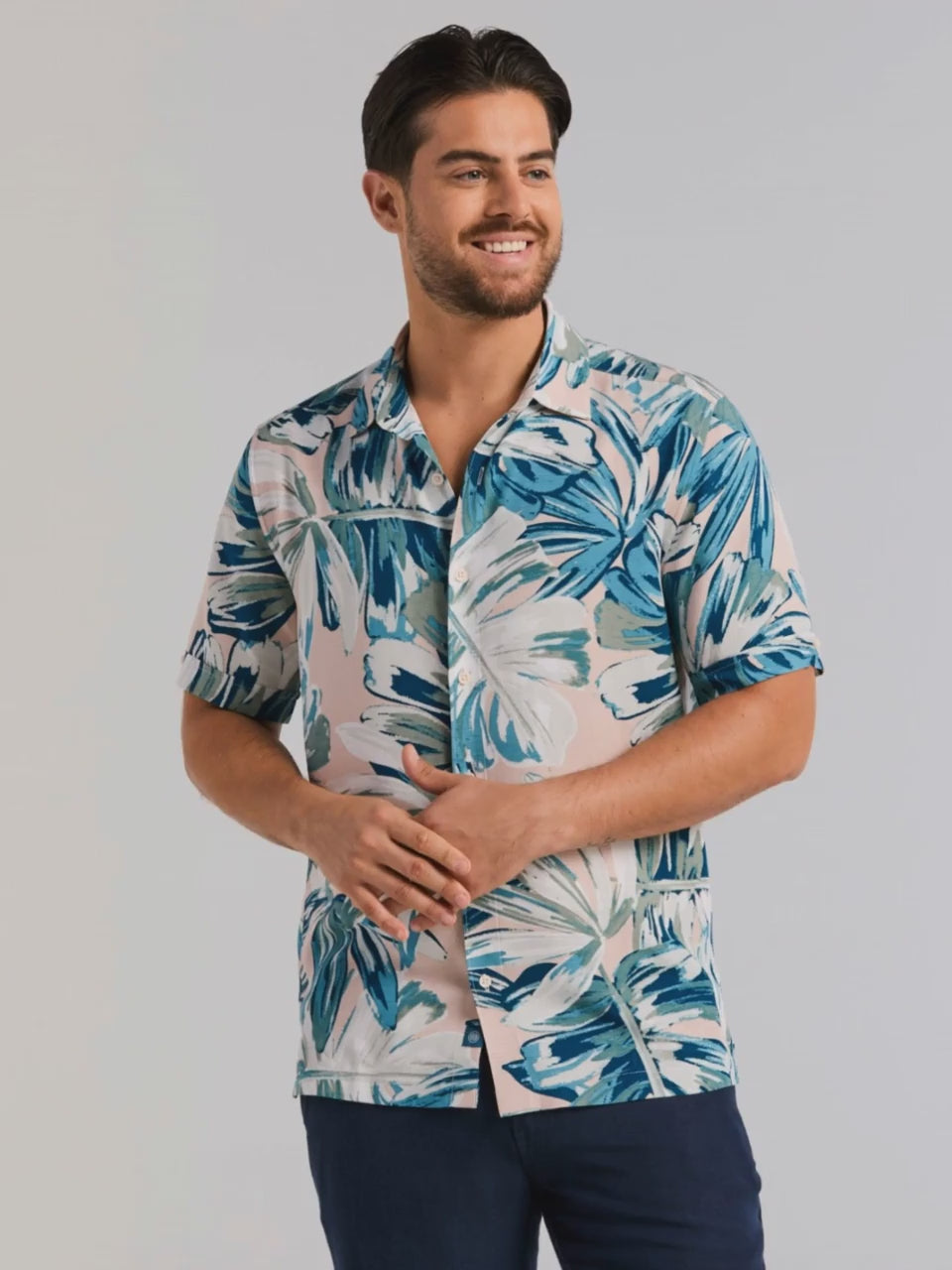 Remotion Video: Cubavera Leaf Print Lookbook